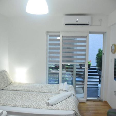 Dekart 2 Apartment Nis Luaran gambar