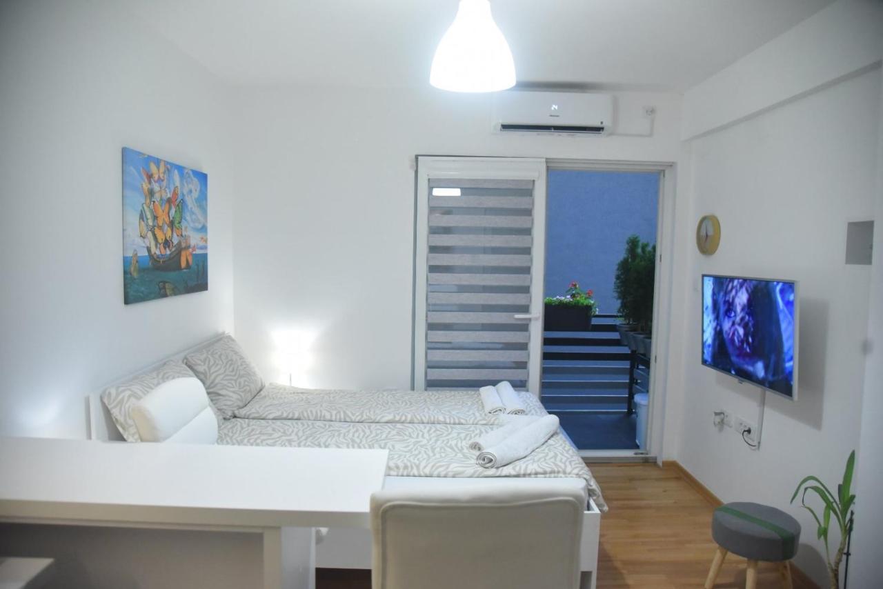 Dekart 2 Apartment Nis Luaran gambar
