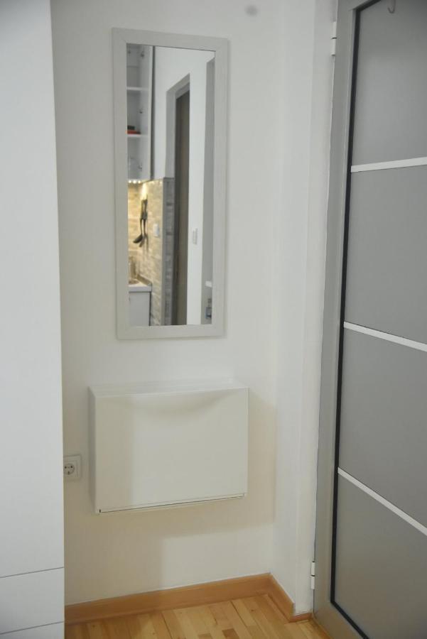 Dekart 2 Apartment Nis Luaran gambar
